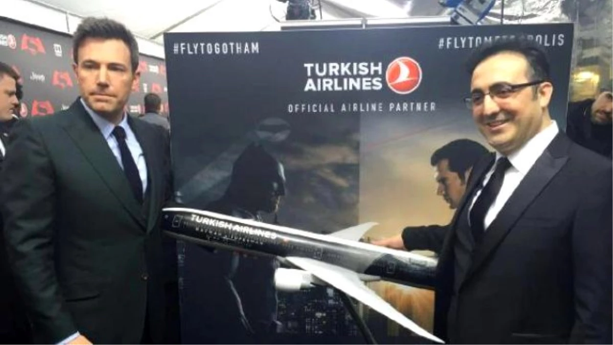 THY Sponsor Oldu, Batman Superman Fırtınası New York\'ta Esti