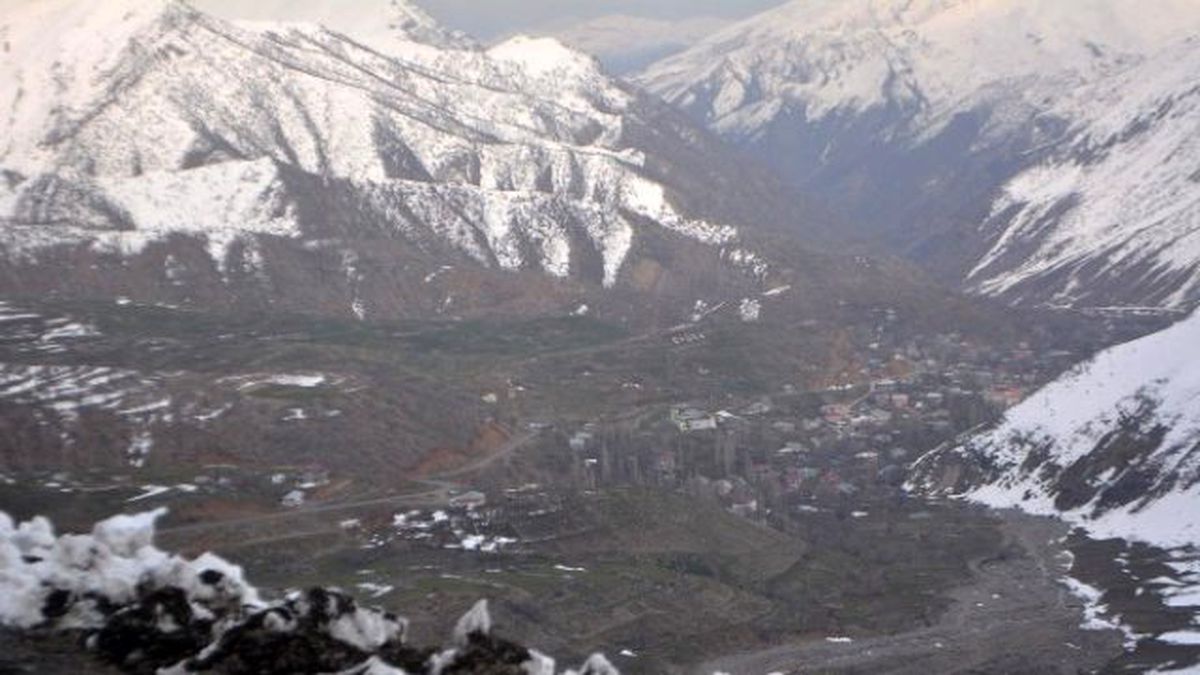 Üç Bin Nüfuslu Sınır Köyü Hizmet Bekliyor