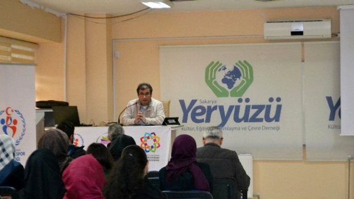 Yeryüzü Derneği\'nde Edebiyat Rüzgarı