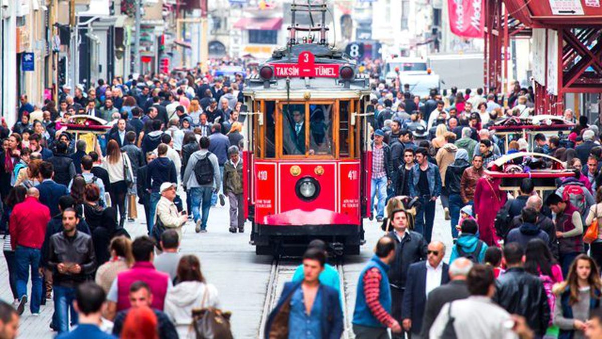 Zeki İnsanlar Kalabalığı Sevmiyor