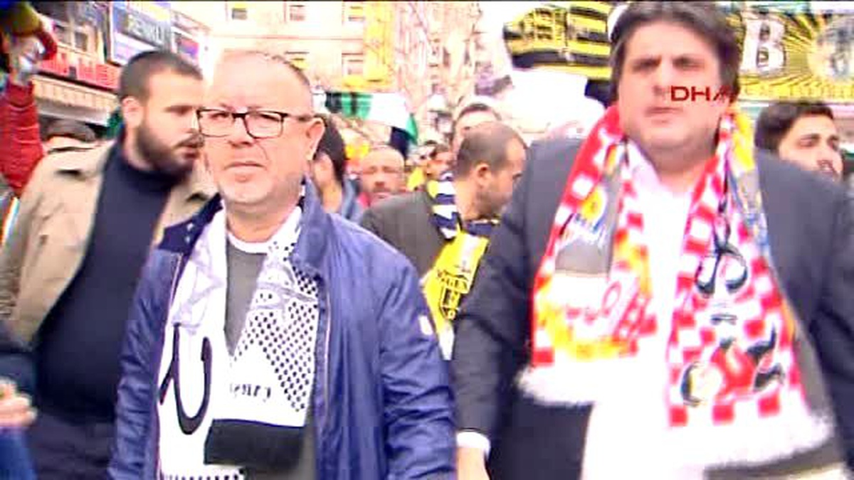 81 İlden Gelen Tribün Liderleri Teröre Tepki İçin Kızılay\'da Yürüdü