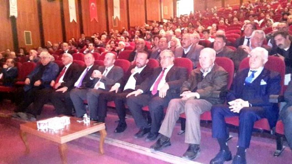 Aşık Veysel Şatıroğlu İzmit\'te Anıldı