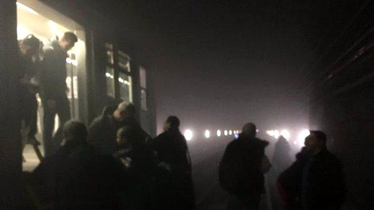 Brüksel\'de Bir Metro Durağında Patlama Oldu İlk Kareler