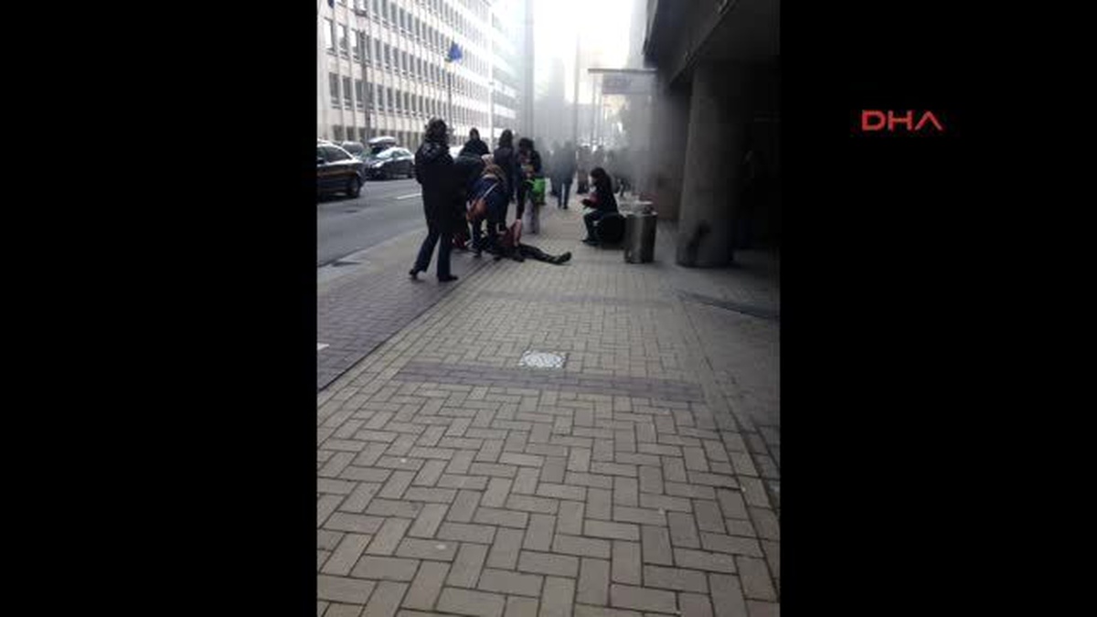 Brüksel Havalimanı\'nda İki Patlama Meydana Geldi Fotoğraf