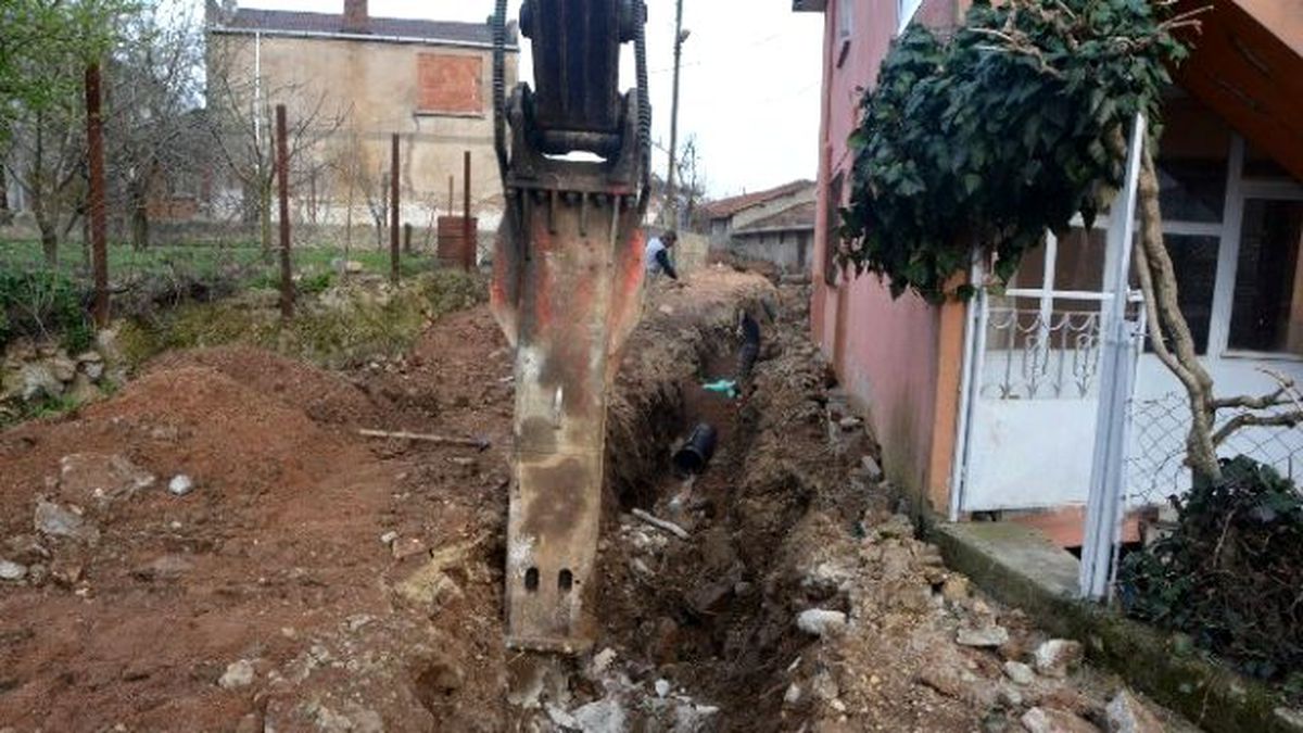 Dilovası\'nda Altyapı Çalışmaları Devam Ediyor