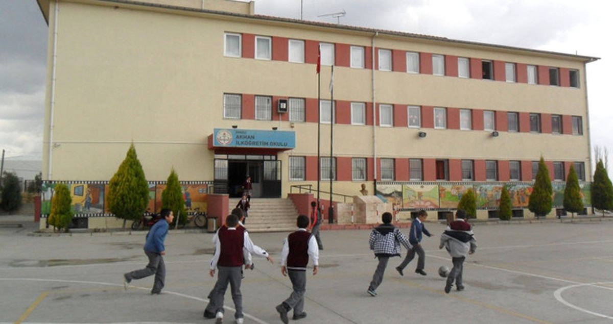 Eğitim Kurumlarının İdarecileri 8 Yıldan Fazla Aynı Yerde Kalamayacak