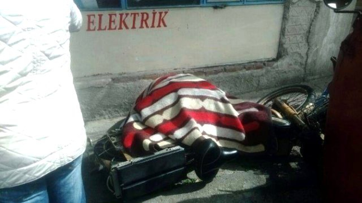 Ekmek Teknesine Girerken Hayatını Kaybetti
