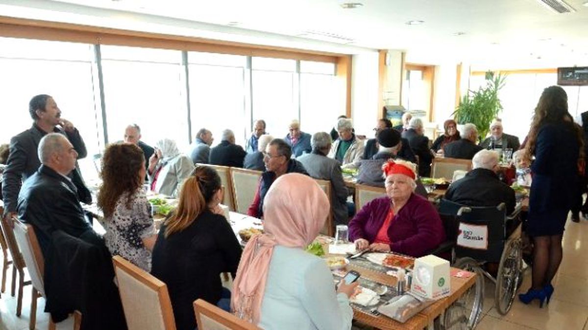 Esas 67 Burda Avm\'den Anlamlı Etkinlik