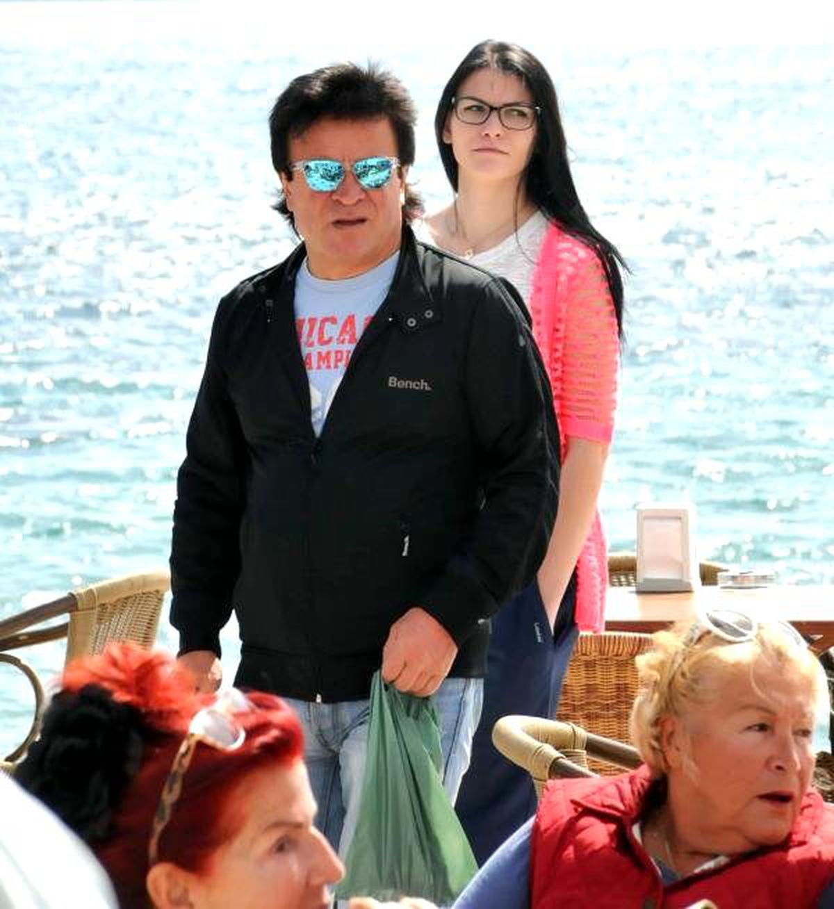 Fırtına Beklenen Bodrum\'da Güneş ve Deniz Keyfi