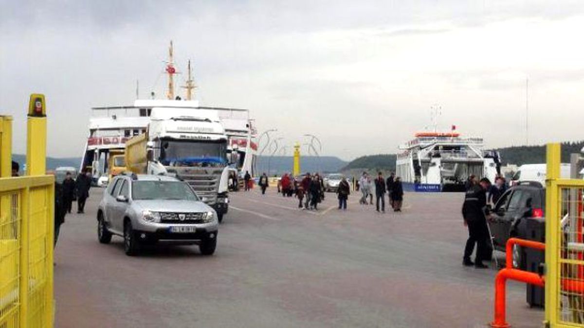 Gökçeada ve Bozcaada\'ya Deniz Ulaşımı Durdu
