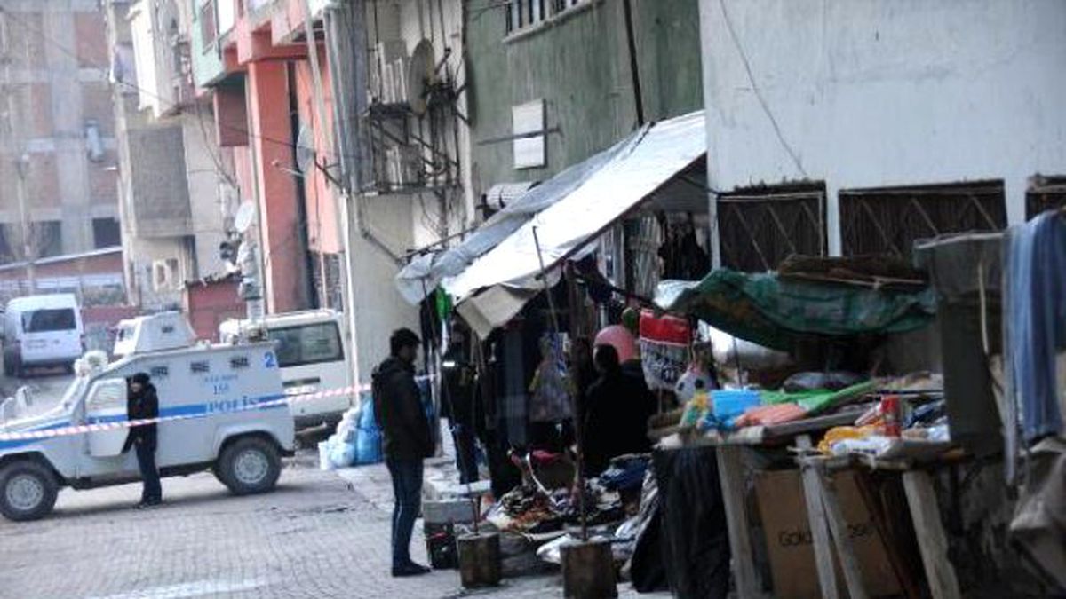 Hakkari\'de Silahla Yaralanan Çocuk Öldü