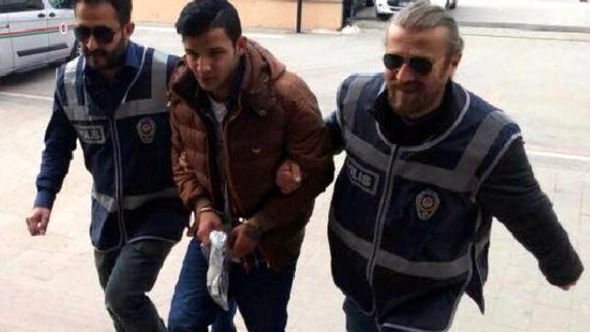 Hırsızlık Zanlısı, Elindeki Kartal Dövmesinden Yakalandı