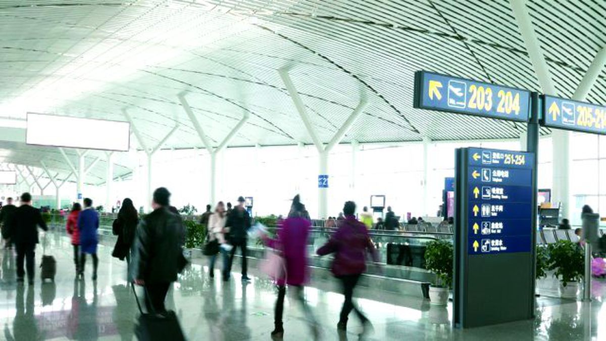 Kabin Görevlisi 30 Kilo Uyuşturucu Maddeyi Çantasında Sakladı