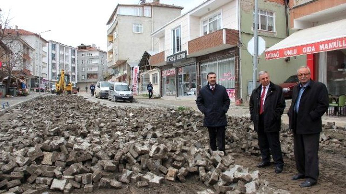 Kavak\'ta Alt Yapı Çalışmaları