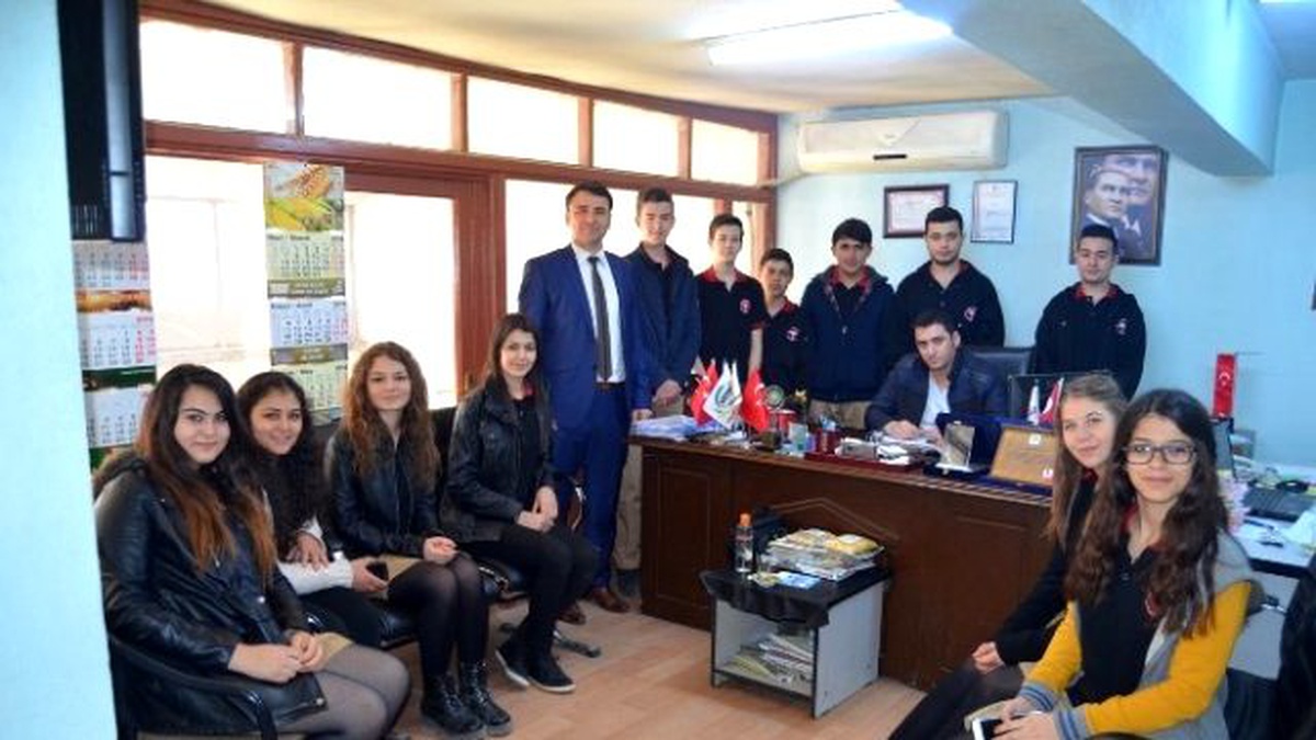 Kulalı Öğrenciler Esnafları Ziyaret Etti