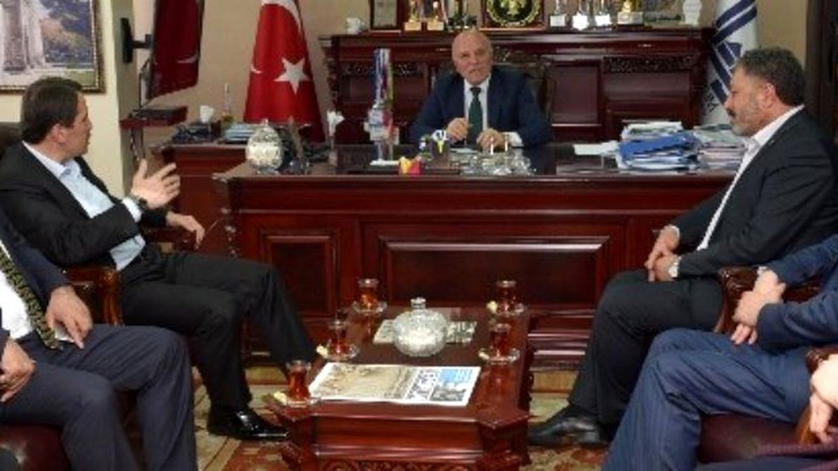 Memur-sen Genel Başkanı Yalçın, Başkan Sekmen\'i Ziyaret Etti