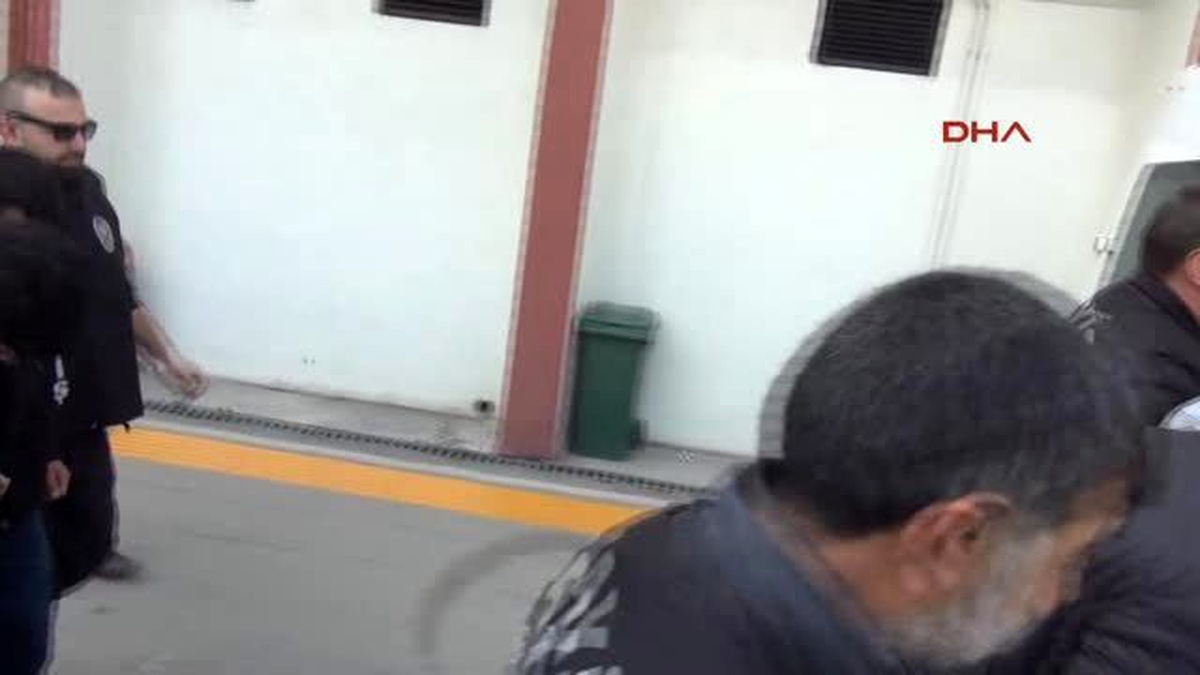 Mersin Çaldıkları Motosikletleri Satıp Paraları Otelde Yemişler