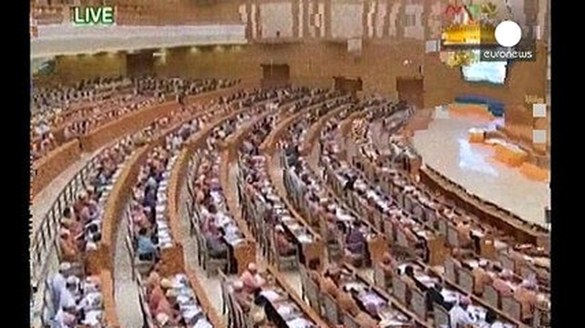 Myanmar Seçilmiş Hükümetini Kuruyor