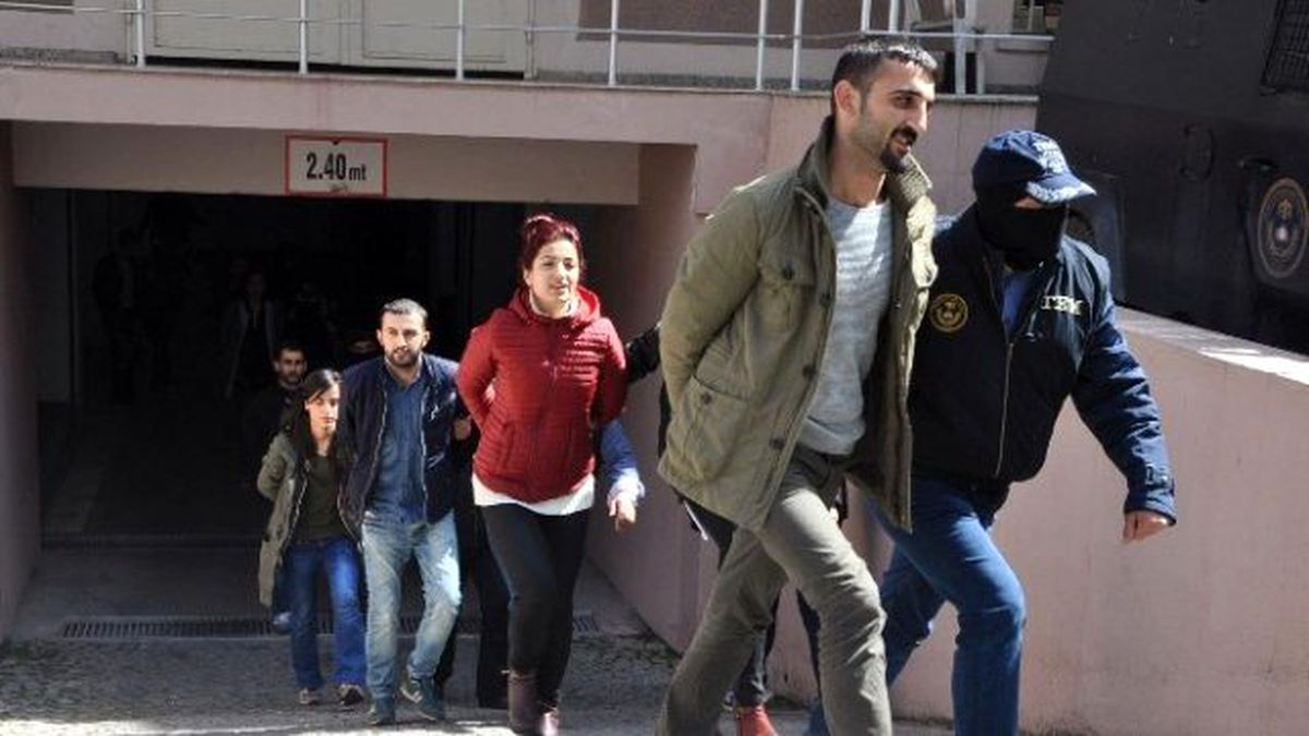 Nevruz Öncesi Gözaltına Alınan Şüpheliler Adliyeye Sevk Edildi