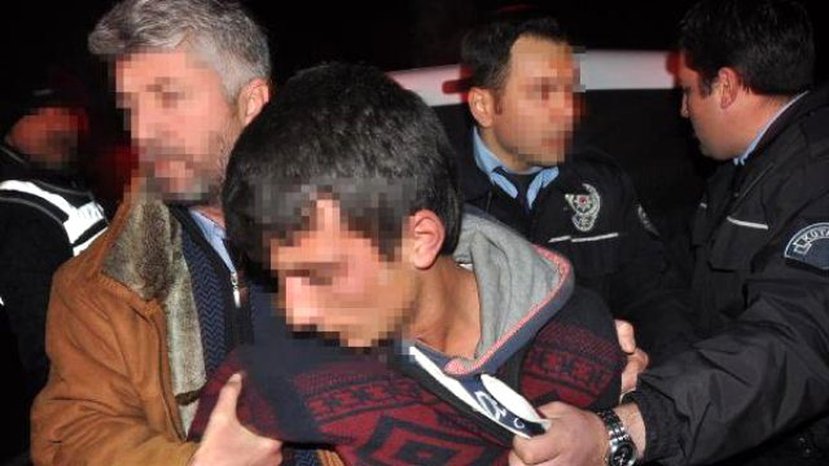 Otomobillerden Teyp ve Hoparlör Çalan 3 Kişi Yakalandı