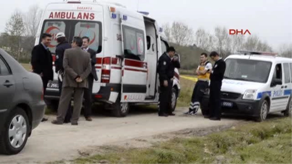 Sakarya Otomobilinin Yanında Ölü Bulundu