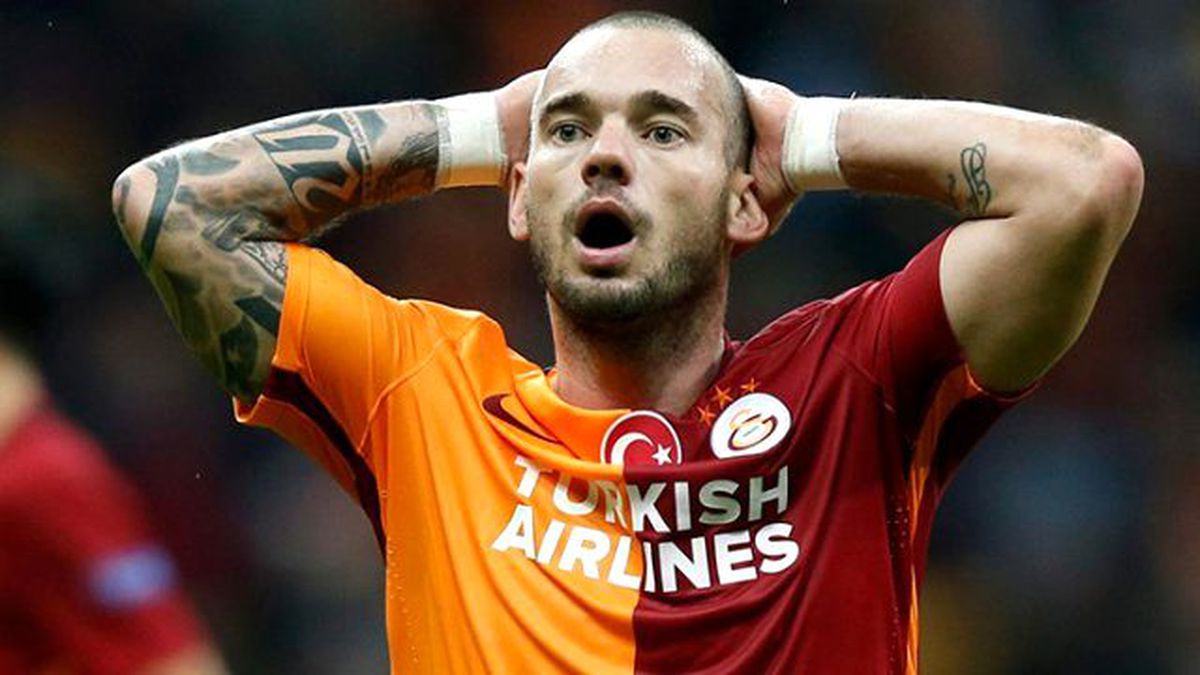 Sneijder'den Terör Yorumu: Umarım Döndüğümde Her Şey Bitmiş Olur