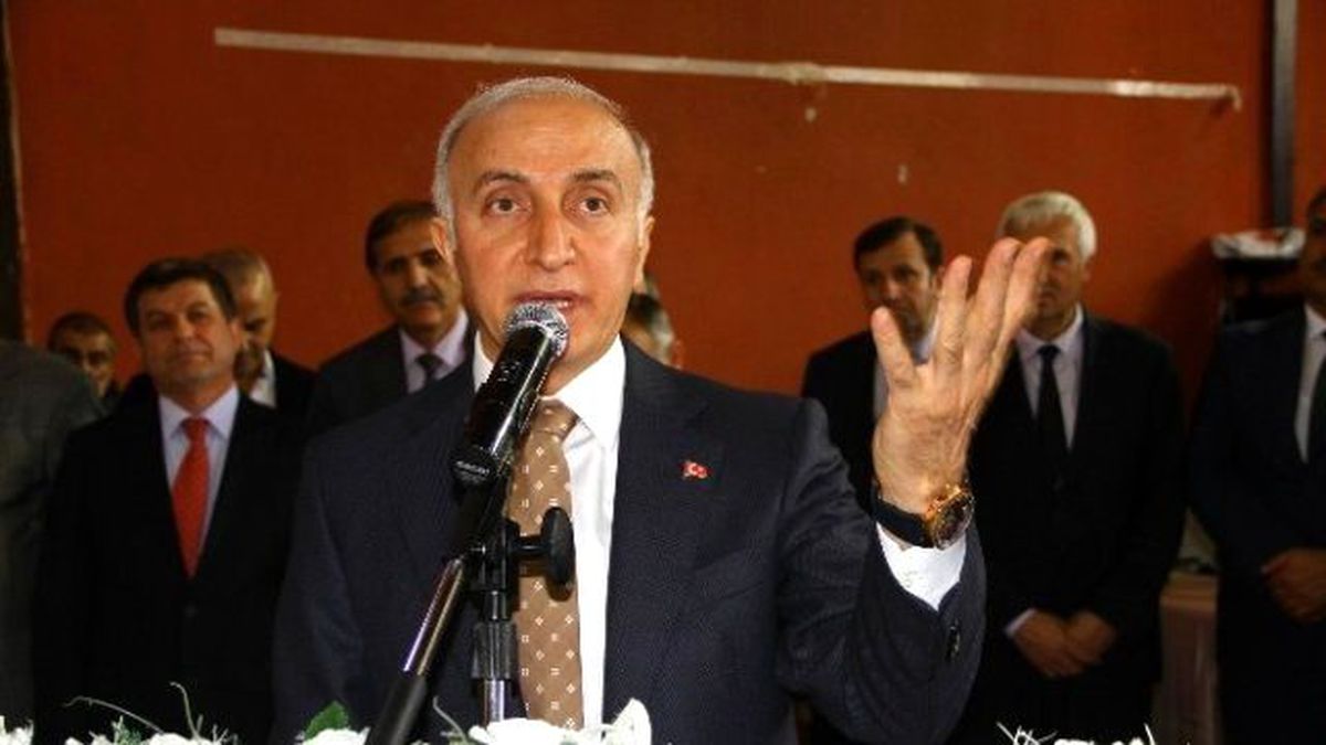 Vali Şahin\'den Batı\'ya Terör Sitemi