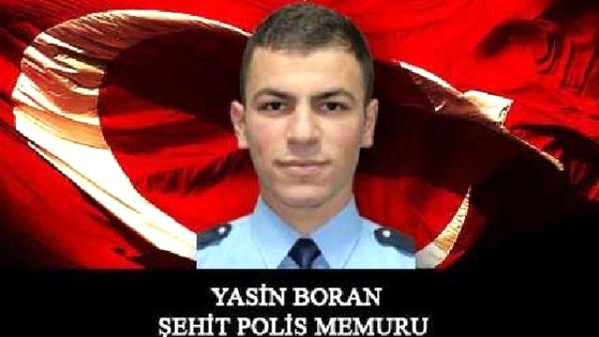 Yüksekova\'da Şehit Olan Özel Harekat Polisinin Memleketi Sakarya\'da Yas (3)