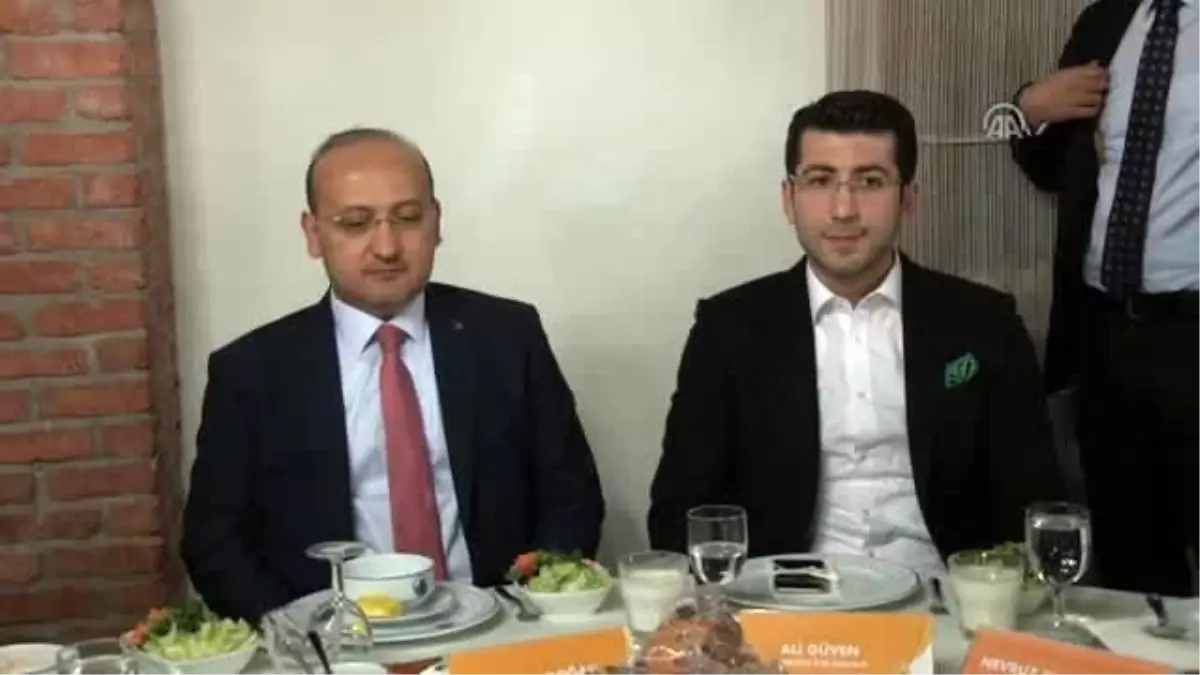 Akdoğan: \'Terör İnsanlığa Kast Etmektedir, İnsanlığın Ortak Belasıdır\'