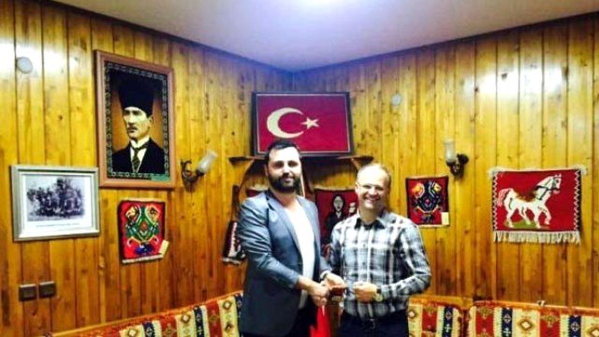 Anadolu Yakası Bosna Sancak Derneği\'nden İrfan Buz\'a Ödül