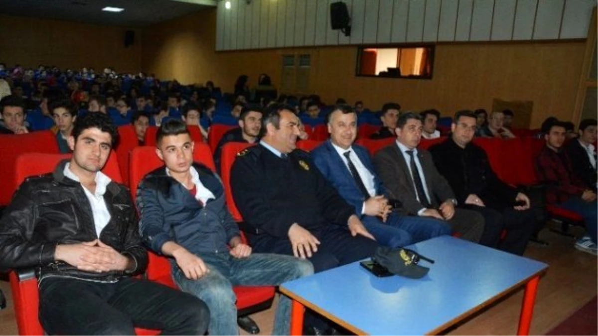 Bafra\'da Öğrencilere "Terör" Semineri