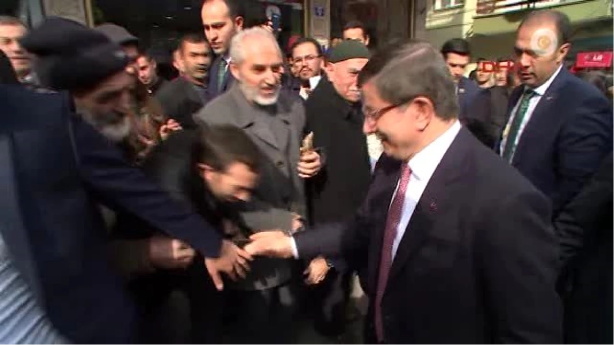 Başbakan Davutoğlu\'ndan Sürpriz Ziyaret