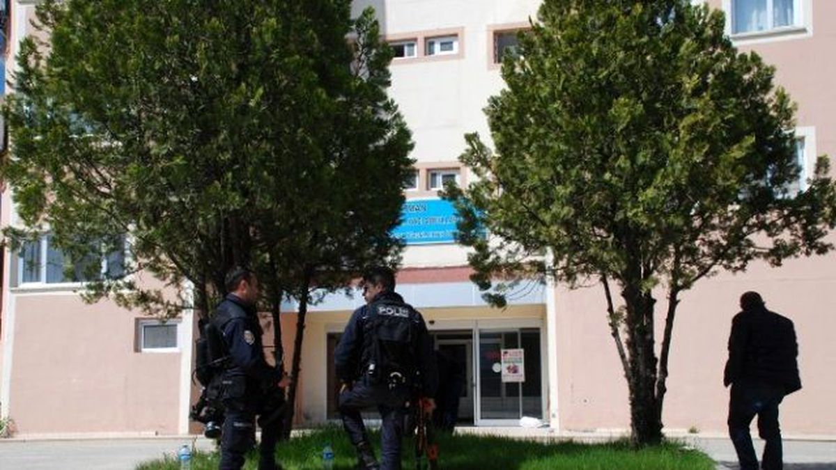 Batman\'da Öğrenci Yurduna Operasyon