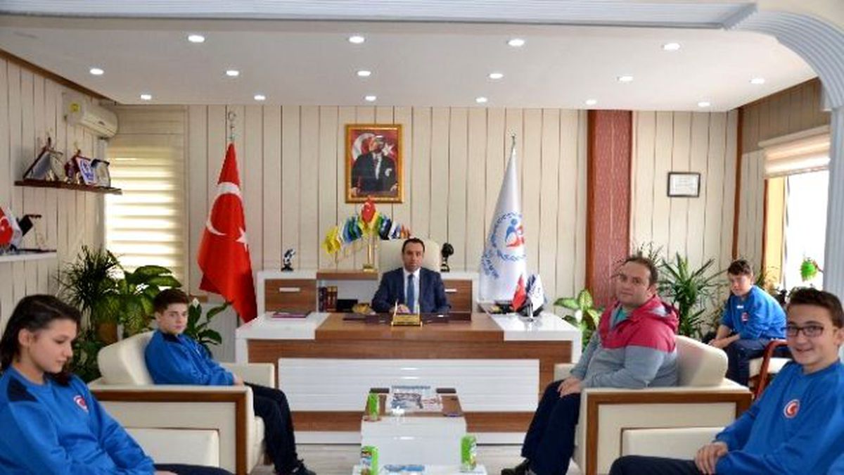 Bilecikli Halterciler Kırıkkale\'ye Uğurlandı
