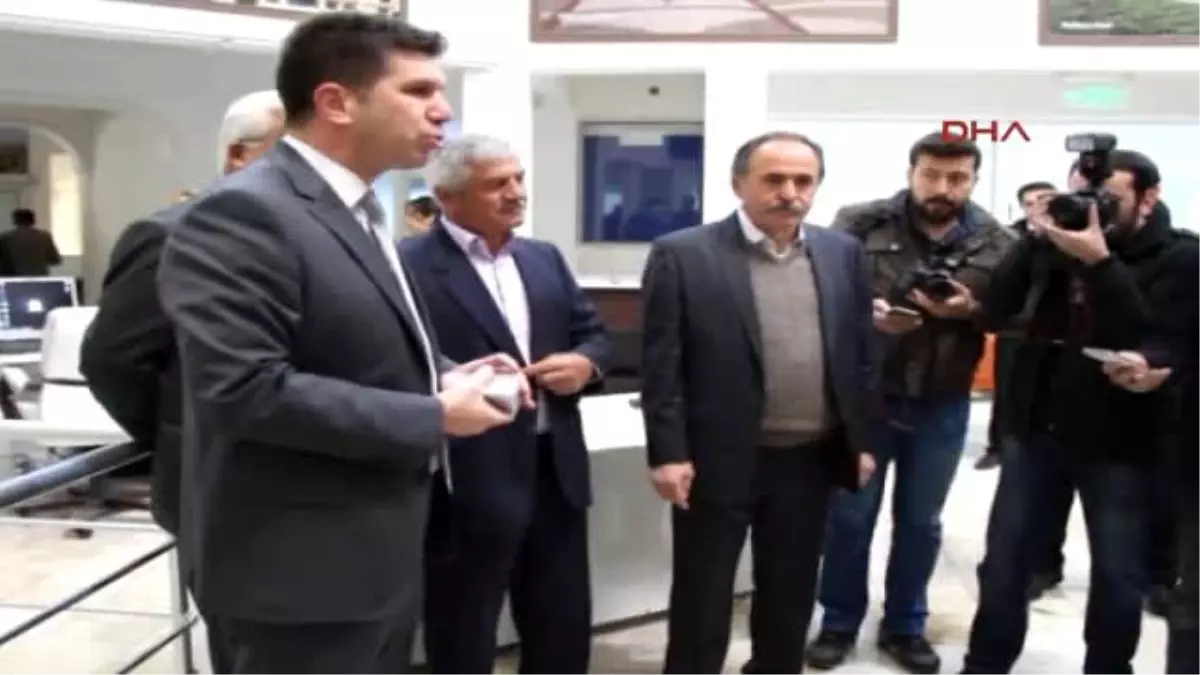 Burdur'da 65 Yaş Üstü Vatandaşlara Ücretsiz Ulaşım Kartı