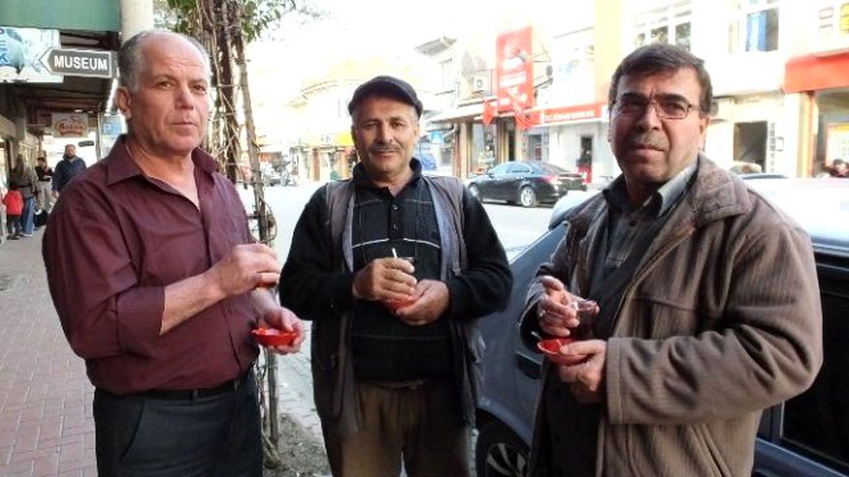 Burhaniyeli Esnafların Çay Keyfi