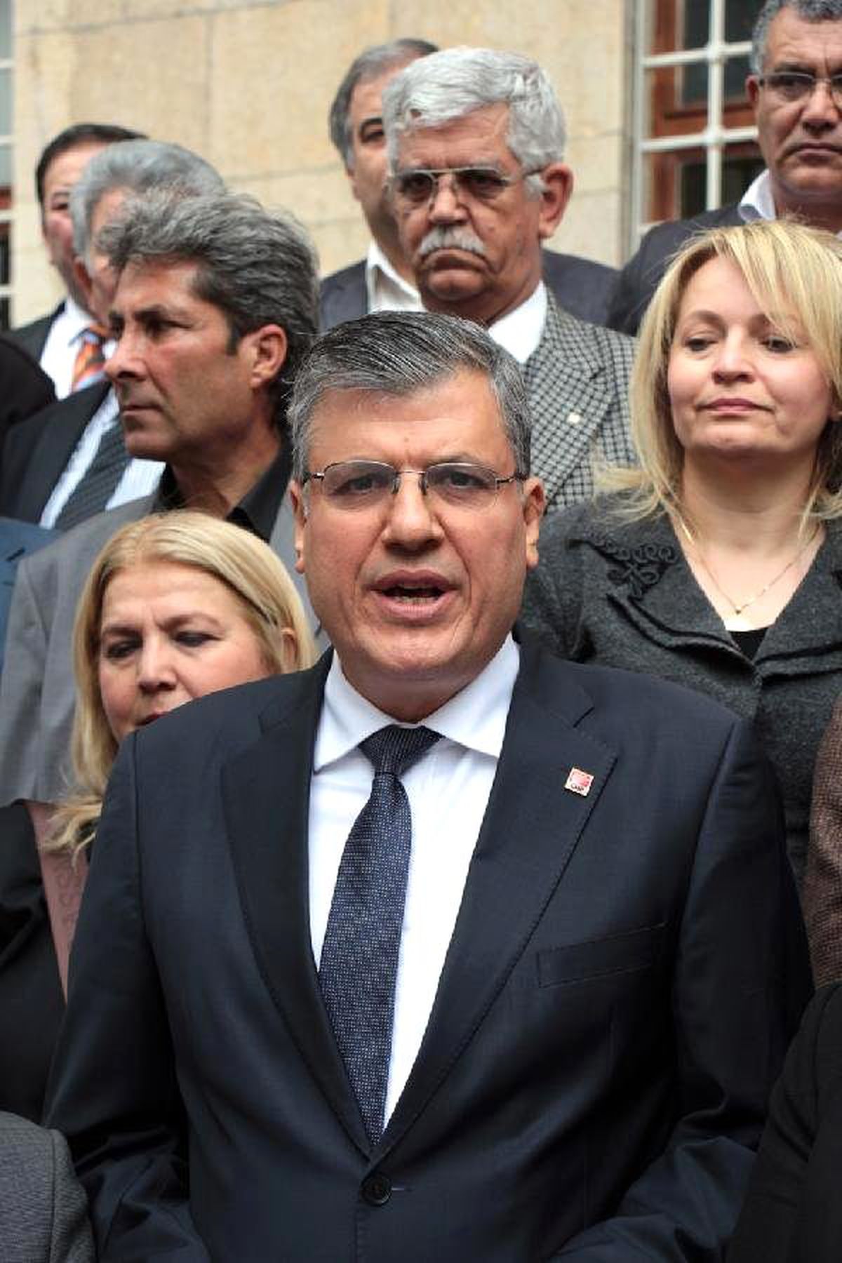 CHP\'liler, Erdoğan ve Davutoğlu Hakkında Suç Duyurusunda Bulundu