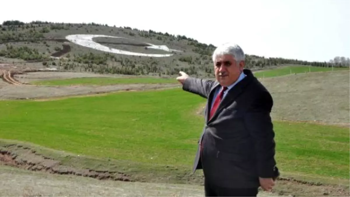 Erdoğan'ın Ziyareti Öncesi Sorgun'da Dev Türk Bayrağı Yapıldı