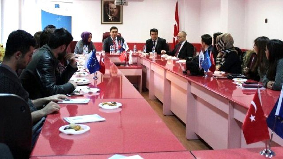 Etso AB Bilgi Merkezi\'nden Yuvarlak Masa Etkinliği