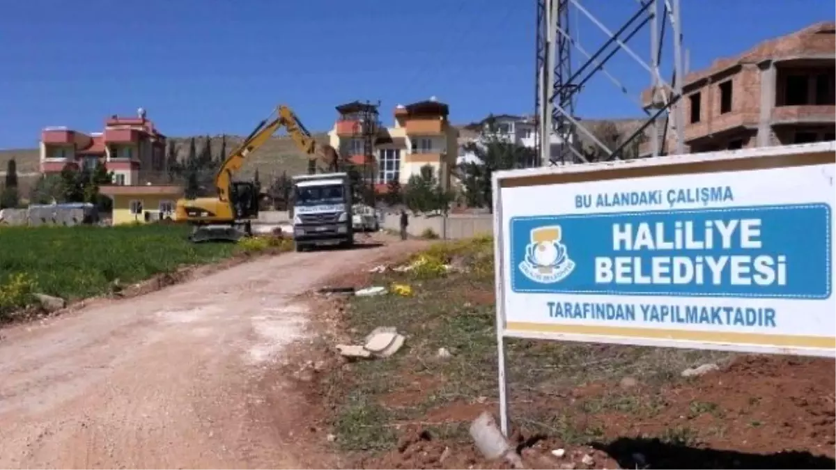 Haliliye Belediyesi Yol Atağını Sürdürüyor