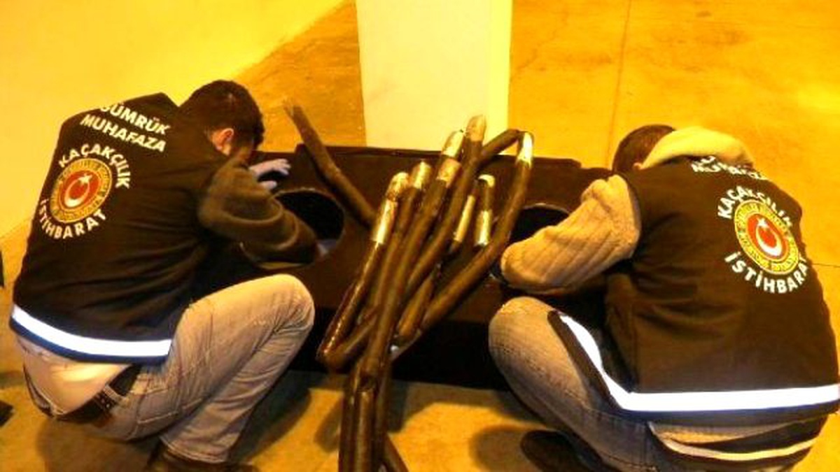 Hamzabeyli Gümrük Kapısı\'nda Uyuşturucu Operasyonu : 10 Kilogram Kokain Ele Geçirildi