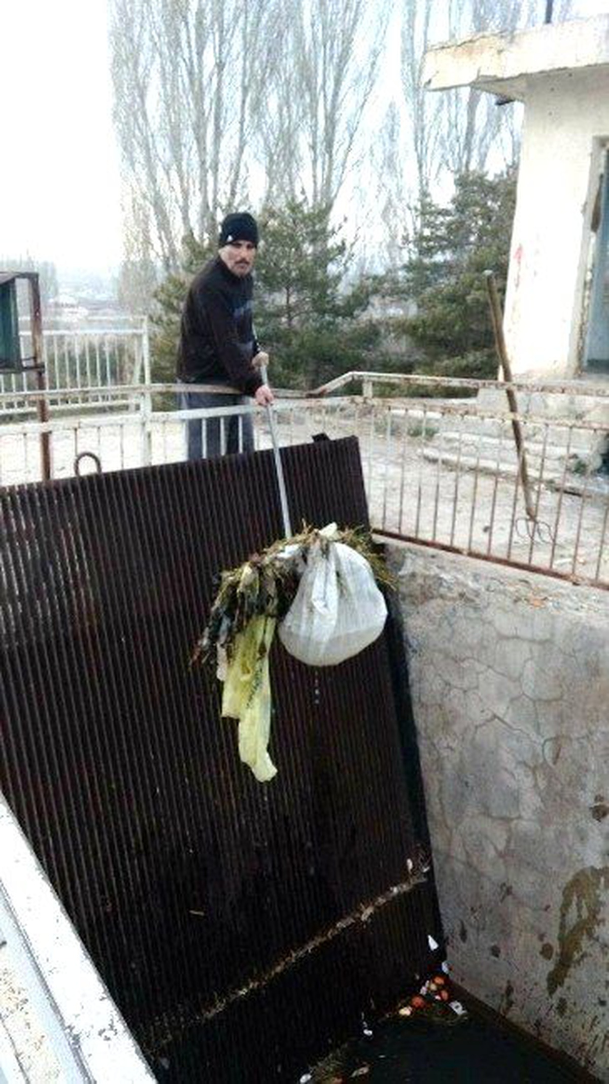 Hidroelektrik Santrali Havuzundan Çıkan Çöpler Pes Dedirtti