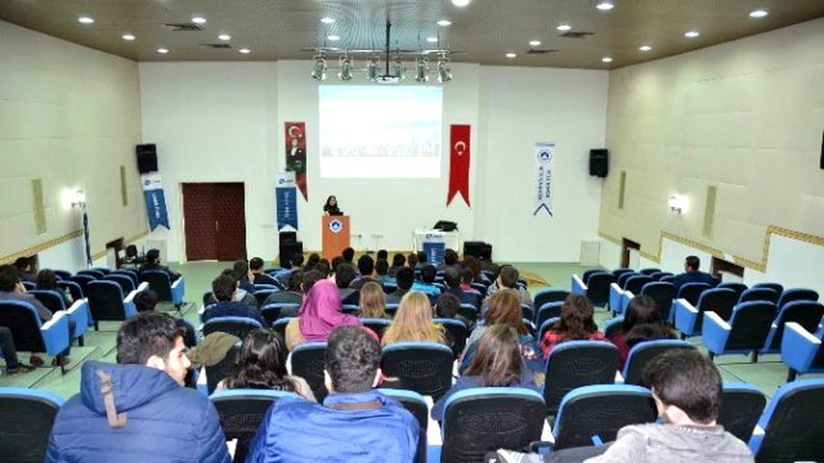İnşaat Mühendisliği Bölümü Öğrencilerine Seminer