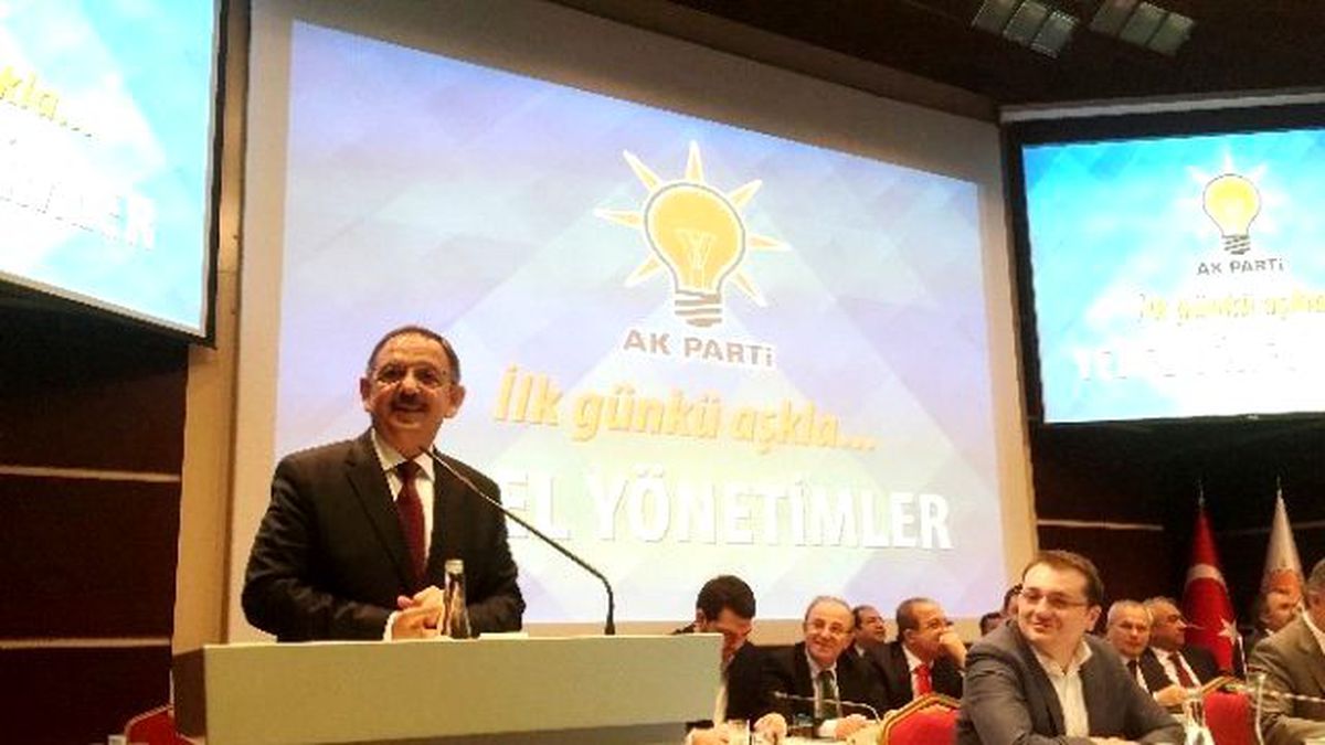 Mehmet Özhaseki, Genişletilmiş İl Başkanları Toplantısı\'nda Sunum Yaptı