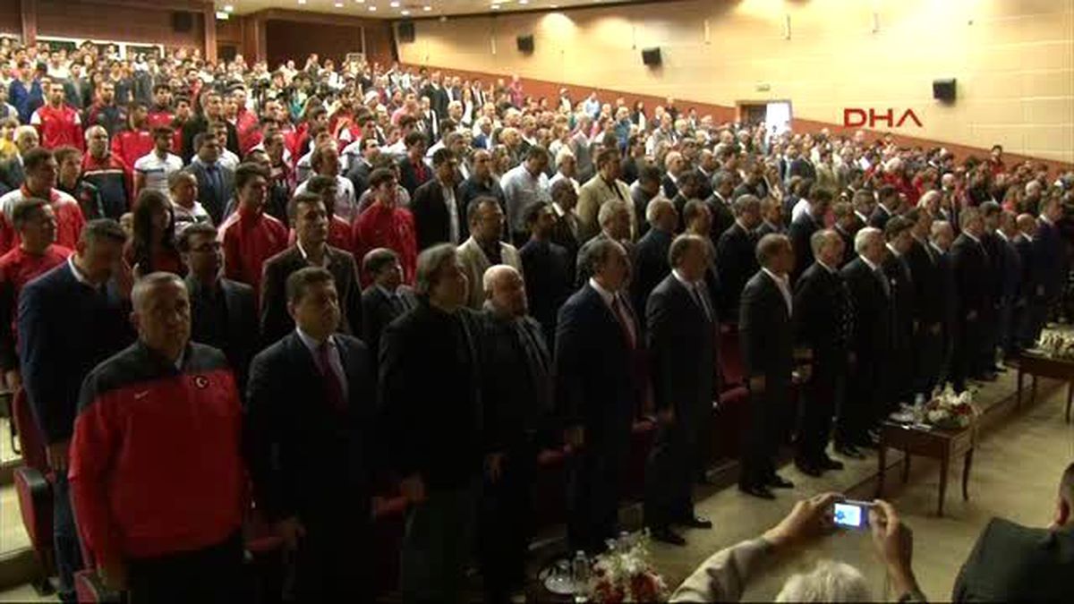 Mersin\'de Başarılı Sporcular Ödüllendirildi