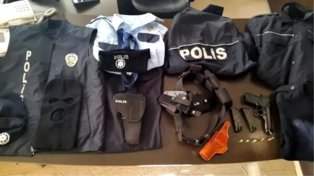 Polis Üniforması Giyip Esnafı Dolandırdı