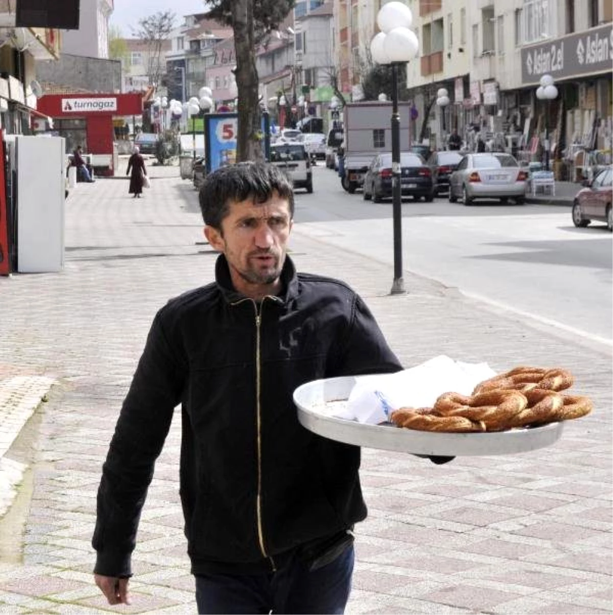 Simitçi, Cezaya Rağmen Bağırmaya Devam Ediyor