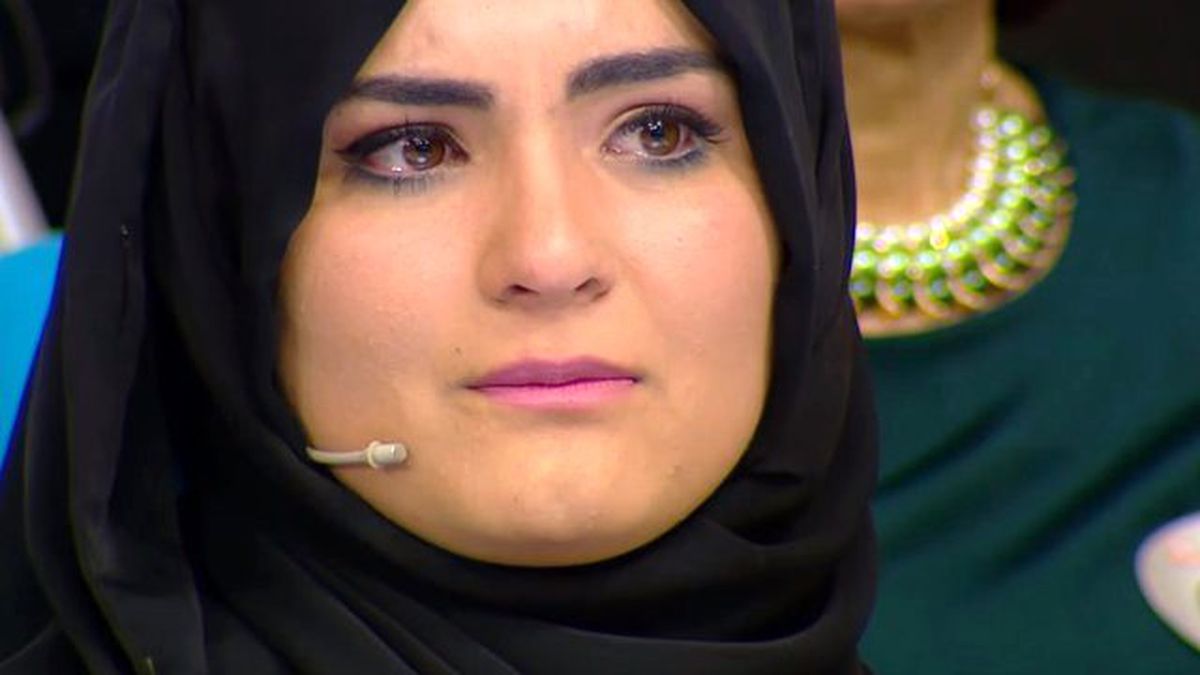 Son Talibi, Gelin Adayı Hanife'yi Yalvarttı