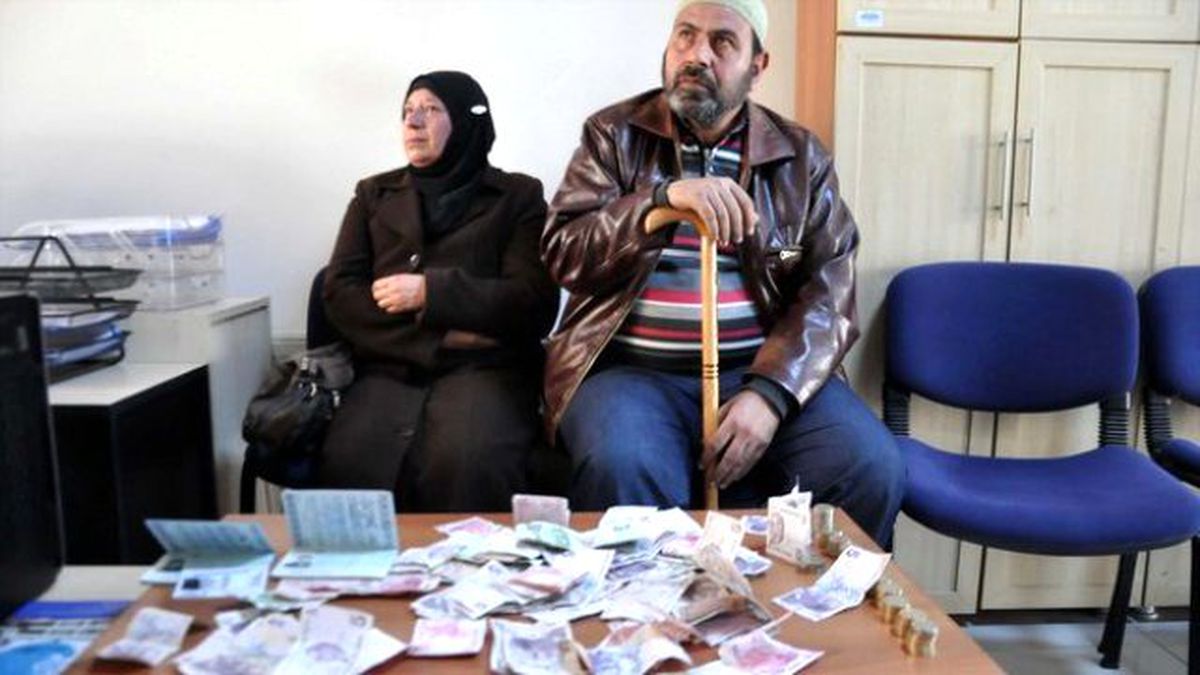 Suriyeli Dilenciler 1 Saatte 810 Lira Topladı