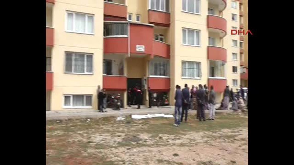 Gazinoda Çalışmaya Zorlanan Kadın, Sevgilisini Öldürdü